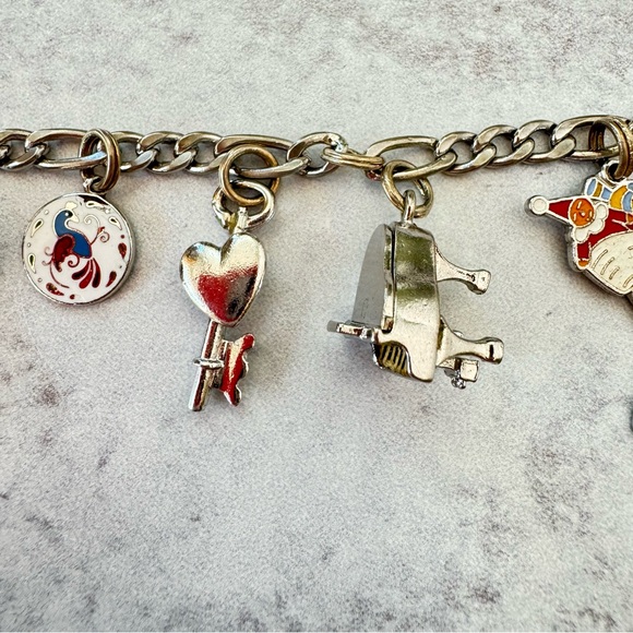 Silver Charm Bracelet from 60’s 70’s - Picture 6 of 11